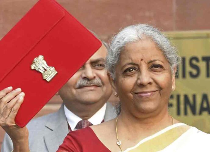 আসন্ন বিধানসভা নির্বাচন: নির্মলার বাজেটে কি এবার বাংলার জন্য বিশেষ চমক?
