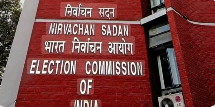 কেন্দ্রীয় পর্যবেক্ষকের তালিকায় রাজ্যের স্বরাষ্ট্র সচিব: নজিরবিহীন সংঘাতে কমিশন ও নবান্ন