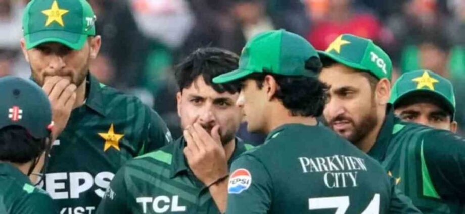 ভারতের বিরুদ্ধে খেলতে নারাজ পাকিস্তান: আইসিসির কড়া শাস্তির মুখে পড়তে পারে বাবর-রিজওয়ানরা