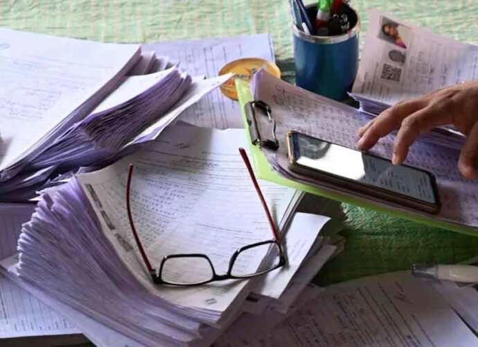 ভোটার তালিকায় অসঙ্গতি দূর করতে ময়দানে বিচারকেরা: শুরু হলো তথ্য যাচাইয়ের বিশাল কর্মযজ্ঞ