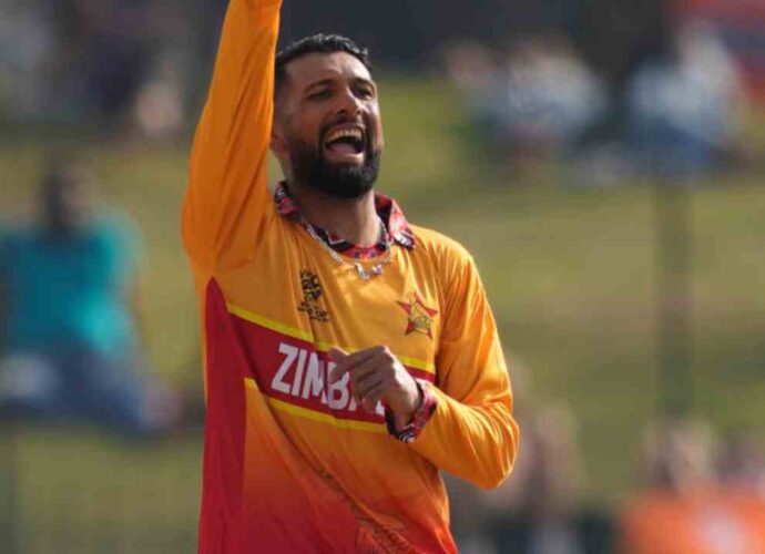 অদম্য জিম্বাবোয়ে: অস্ট্রেলিয়ার পর শ্রীলঙ্কাকেও হারিয়ে গ্রুপ শীর্ষে সিকান্দার রাজারা