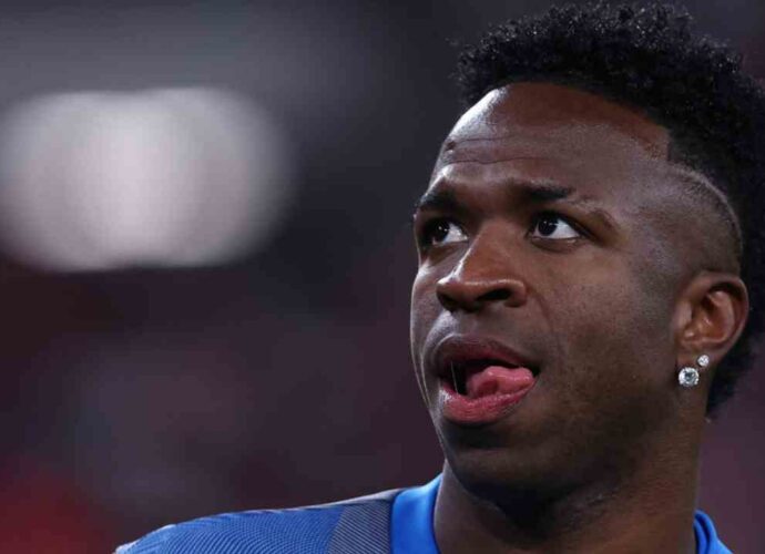 ফুটবল মাঠে বর্ণবিদ্বেষ রুখতে কড়া ফিফা: আসছে নতুন ‘প্রেসতিয়ান্নি আইন’