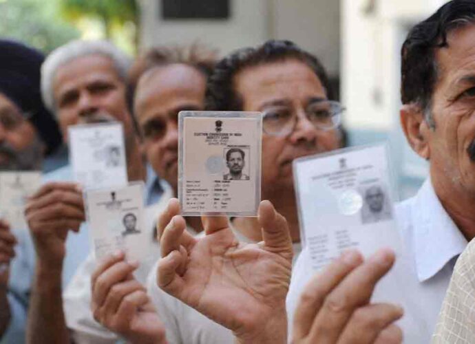 ২৮ ফেব্রুয়ারি প্রকাশিত হচ্ছে রাজ্যের সংশোধিত ভোটার তালিকা: তালিকায় নামের ‘স্ট্যাটাস’ দেখবেন যেভাবে