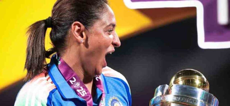 ইংল্যান্ডে বসছে মহিলাদের টি-টোয়েন্টি বিশ্বকাপের আসর: ১৪ জুন পাকিস্তান ম্যাচ দিয়ে অভিযান শুরু ভারতের