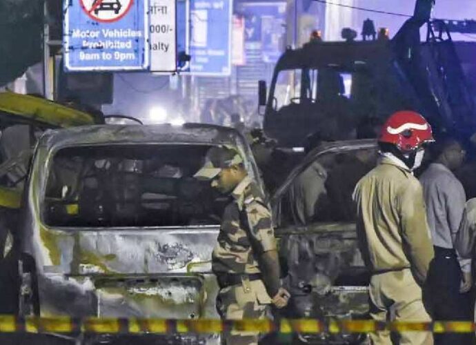 লালকেল্লা বিস্ফোরণকাণ্ডে বড় সাফল্য: কাশ্মীর থেকে আরও ২ জঙ্গিকে গ্রেফতার করল এনআইএ