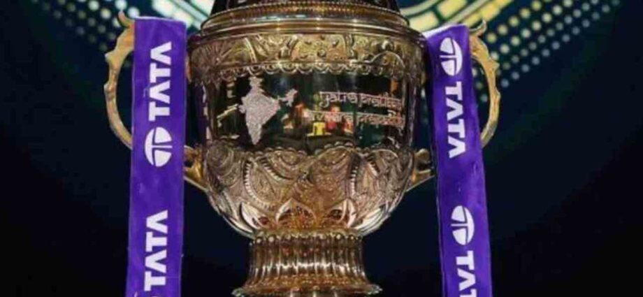 কেন পিছিয়ে যাচ্ছে টুর্নামেন্ট?