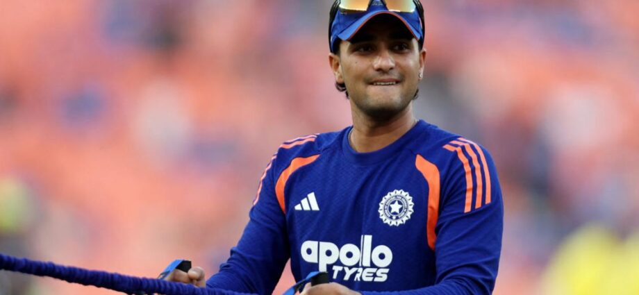 সেমিফাইনালের আগে অভিষেক-সতর্ক ইংল্যান্ড: ফর্মহীনতা সত্ত্বেও ভারতের ওপেনারকে নিয়ে বিশেষ পরিকল্পনা জস বাটলারদের