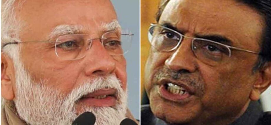 ভারতের ‘যুদ্ধপ্রস্তুতি’ নিয়ে উত্তাল পাক পার্লামেন্ট: শান্তির বার্তা দিয়েও ‘জল-সন্ত্রাস’ নিয়ে তোপ জারদারির