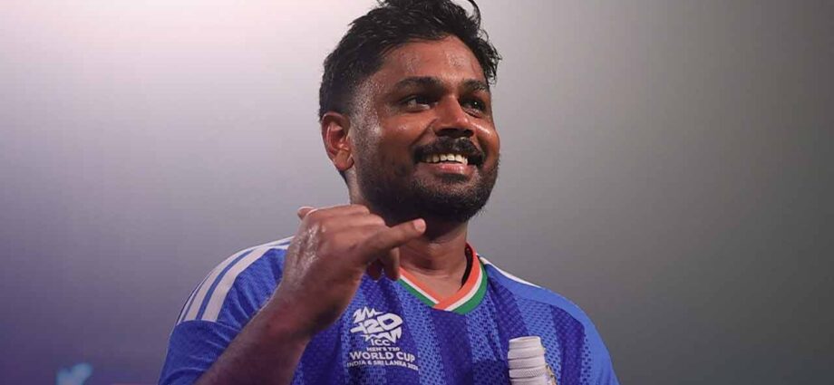 টি-টোয়েন্টি বিশ্বকাপের মহানায়ক সঞ্জু: ‘খাদের কিনারা’ থেকে বিশ্বজয়ের নেপথ্যে সচিনের পরামর্শ ও কঠোর সংযম