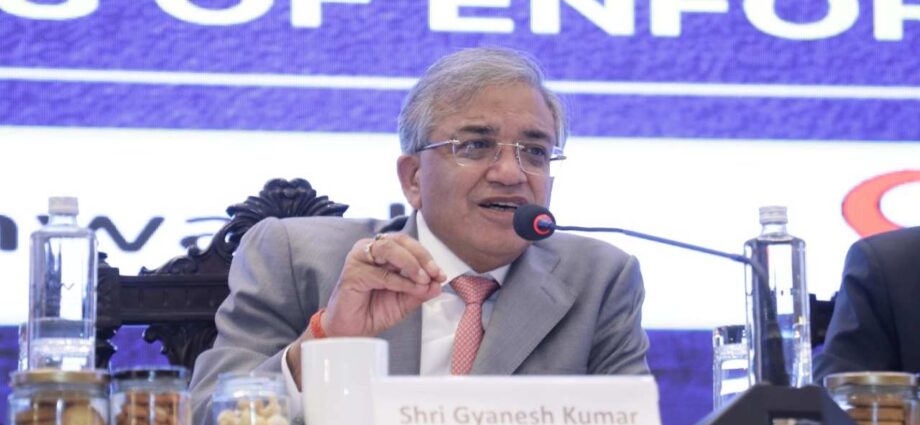 পশ্চিমবঙ্গে ভোটের উপযুক্ত পরিবেশ রয়েছে, আইনশৃঙ্খলা নিয়ে উদ্বেগের কারণ নেই: নির্বাচন কমিশন