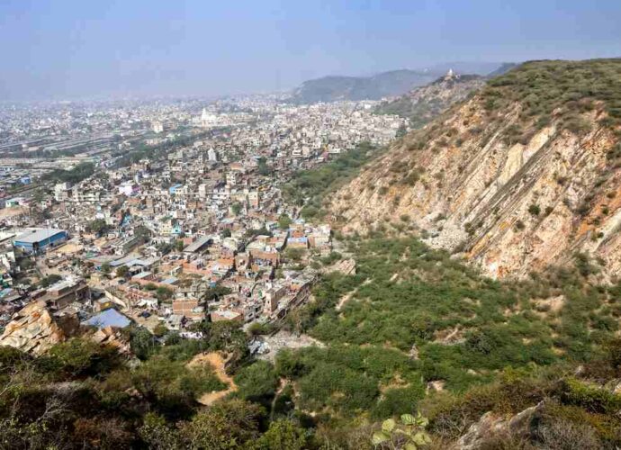 অরাবলীর ‘সংজ্ঞা’ নির্ধারণে বিশেষজ্ঞ কমিটিতে সম্মতি কেন্দ্রের, সুপ্রিম কোর্টে জমা পড়ল সদস্যদের তালিকা