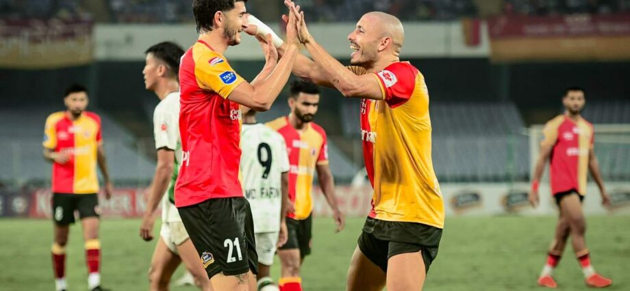 মহমেডানকে নিয়ে ছেলেখেলা ইস্টবেঙ্গলের: যুবভারতীতে ৭ গোলের মহোৎসবে ইতিহাস গড়ল লাল-হলুদ