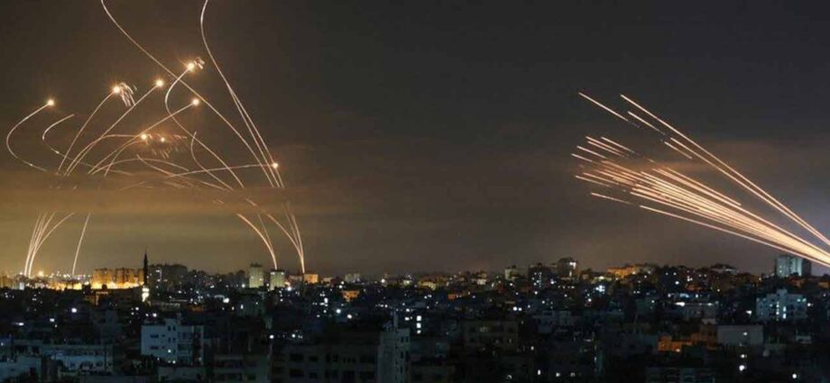 আরজি কর হাসপাতালে কাটছে না লিফট-বিভ্রাট: অকেজো ১২টি লিফট, পর পর দু’দিন বিপত্তি