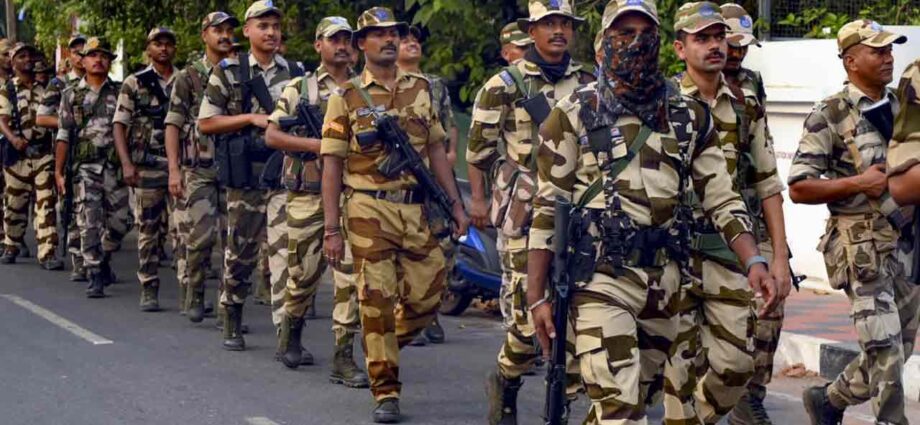 বাসন্তীতে বিজেপি কর্মীদের ওপর হামলা: রাজ্য পুলিশের ডিজির কাছে রিপোর্ট তলব করল নির্বাচন কমিশন