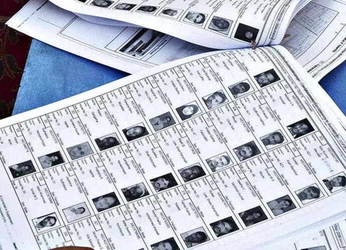 ভোটার তালিকায় বড় অগ্রগতি: ৪৪ লক্ষ নামের নিষ্পত্তি করল কমিশন, মনোনয়ন জমার আগেই শেষ হবে বাকি কাজ