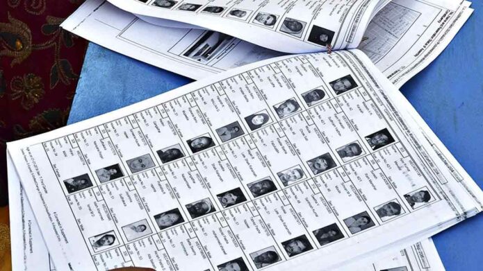 ভোটার তালিকায় বড় অগ্রগতি: ৪৪ লক্ষ নামের নিষ্পত্তি করল কমিশন, মনোনয়ন জমার আগেই শেষ হবে বাকি কাজ ভোটার তালিকায় বড় অগ্রগতি: ৪৪ লক্ষ নামের নিষ্পত্তি করল কমিশন, মনোনয়ন জমার আগেই শেষ হবে বাকি কাজ