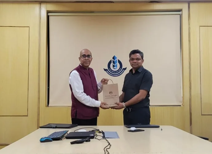 প্রাচীন জ্ঞান ও আধুনিক প্রযুক্তির মেলবন্ধন: আইআইটি ভুবনেশ্বর ও ভক্তি বেদান্ত রিসার্চ সেন্টারের মধ্যে ঐতিহাসিক চুক্তি