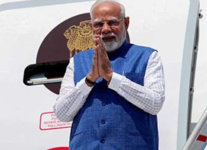 পবন চামলিংয়ের রেকর্ড ভেঙে অনন্য উচ্চতায় নরেন্দ্র মোদী: ভারতের দীর্ঘতম মেয়াদির সরকারপ্রধান