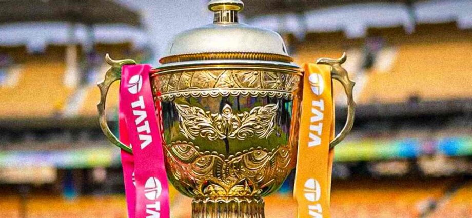 ৯৪ ম্যাচের আইপিএল: দ্বিপাক্ষিক সিরিজ কমিয়ে সূচি বাড়ানোর পথে গভর্নিং কাউন্সিল