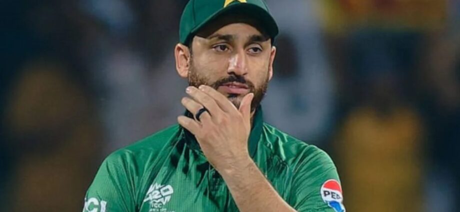 ২০২৭ বিশ্বকাপ ও টেস্ট চ্যাম্পিয়নশিপে নজর: টি-টোয়েন্টি থেকে বিরতি নিতে চলেছেন পাকিস্তানের অধিনায়ক সলমন আলি আঘা