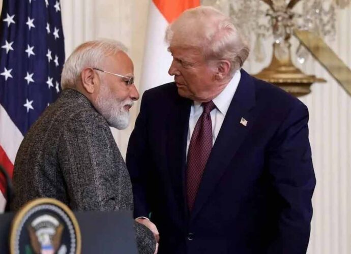 পশ্চিম এশিয়া পরিস্থিতি ও হরমুজ প্রণালী: প্রধানমন্ত্রী মোদীকে ফোন মার্কিন প্রেসিডেন্ট ট্রাম্পের