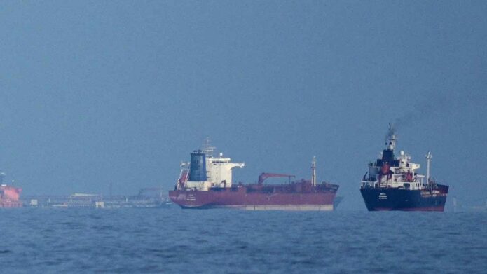 হরমুজ় প্রণালী খুলে দিল ইরান: ট্রাম্পের মধ্যস্থতায় পশ্চিম এশিয়ায় স্থায়ী শান্তির পথে বড় অগ্রগতি