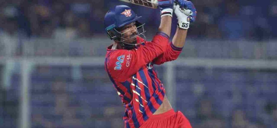 মুকুল ঝড়ে কুপোকাত কেকেআর, ইডেনে লখনউয়ের রুদ্ধশ্বাস জয়