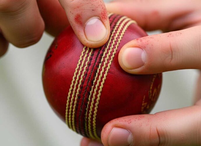 বল বিকৃতিকে বৈধতা দেওয়ার দাবি: আইসিসি-র কাছে অভিনব আর্জি ইংরেজ ক্রিকেটার দাভিদ মালানের