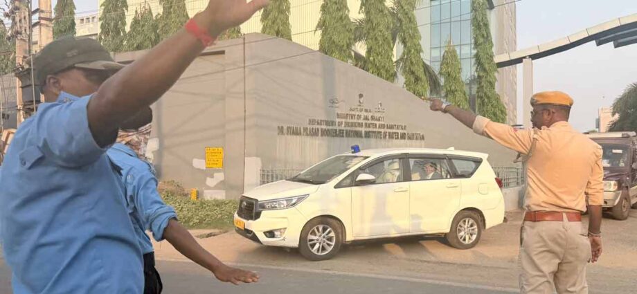 ভোটার তালিকায় নাম ফেরানোর প্রক্রিয়া শুরু: জোকার এসআইআর ট্রাইব্যুনালে পুরোদমে বিচারকার্য