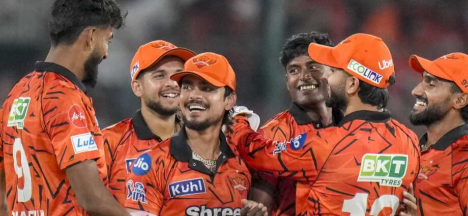 হায়দরাবাদের দাপটে চূর্ণ রাজস্থানের জয়রথ: অনামী প্রফুল-সাকিবের বোলিং বিষে নীল জয়াশওয়ালরা