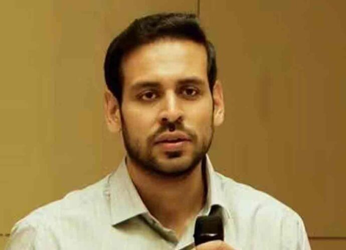 তীব্র গরমে প্রাণঘাতী হিট স্ট্রোক ও জলশূন্যতা: সতর্কতায় বাঁচতে পারে জীবন