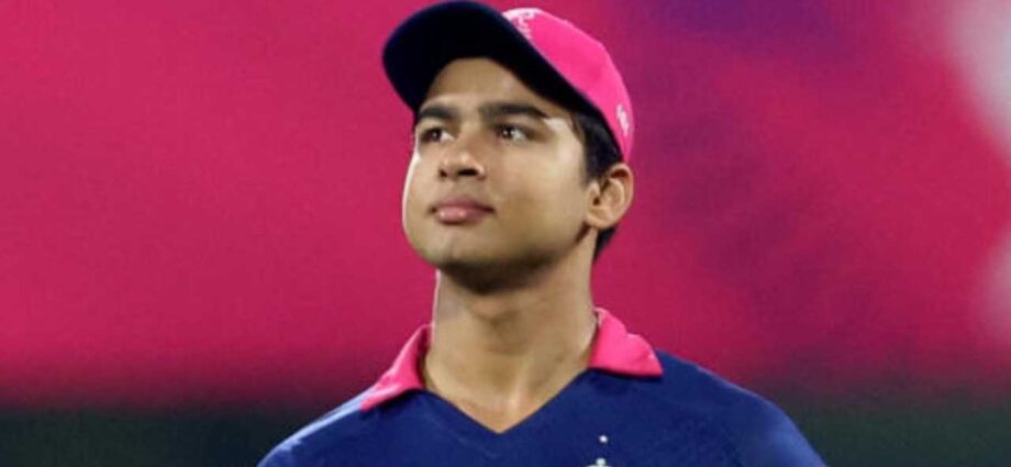 ক্যাচ মিসের মহড়ায় জয়ের ছন্দপতন, রাজস্থানকে হারিয়ে রোমাঞ্চকর জয় হায়দরাবাদের