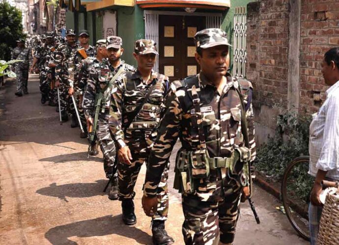 ভোটের ওপর নজর রাখতে রাজ্যে আসছে আন্তর্জাতিক প্রতিনিধিদল: দ্বিতীয় দফায় ২,৩২১ কোম্পানি কেন্দ্রীয় বাহিনী
