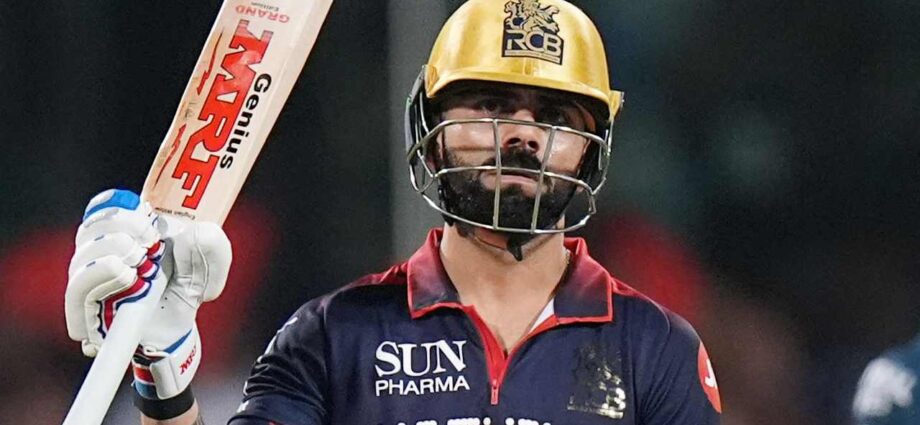বিরাট কোহলির দাপুটে ইনিংসে গুজরাতকে হারিয়ে পয়েন্ট টেবিলে দ্বিতীয় স্থানে আরসিবি