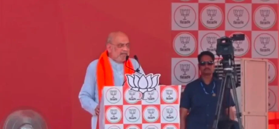 ‘ঘুষপেটিয়ামুক্ত বাংলা গড়তে হবে’, আরামবাগের সভা থেকে হুঙ্কার অমিত শাহের