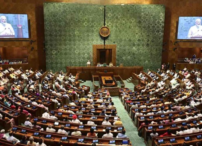 লোকসভার আসন বেড়ে হতে পারে ৮৫০: ২০২৯ থেকেই মহিলা সংরক্ষণে মরিয়া মোদী সরকার