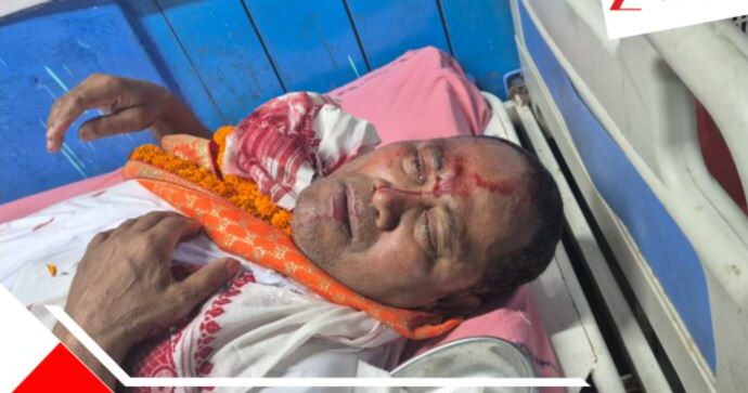 ময়নাগুড়িতে বিপত্তি: প্রচারের সময় পড়ে গিয়ে গুরুতর জখম বিজেপি প্রার্থী ডালিম রায়