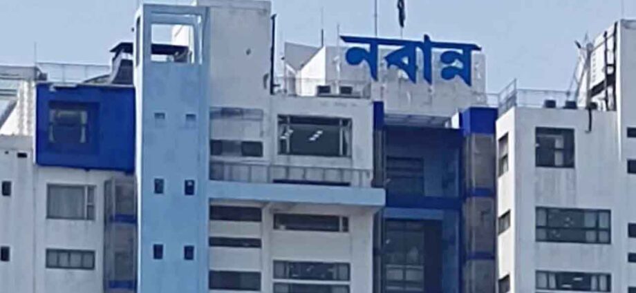 প্রশাসনিক স্তরে বড় রদবদল: একঝাঁক আমলাকে তলব, বদলি করা হল তৃণমূলপন্থী কর্মী সংগঠনের নেতাকে
