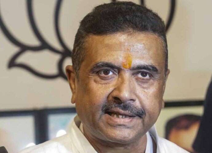 ভবানীপুরে হাড্ডাহাড্ডি লড়াইয়ের ইঙ্গিত: ‘মমতা কেবল একটি ওয়ার্ডেই লিড পাবেন’, দাবি শুভেন্দুর