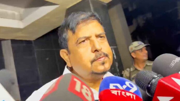 পুরনিয়োগ দুর্নীতি মামলা: প্রায় ৯ ঘণ্টা জেরার পর ইডি দফতর থেকে বেরোলেন সুজিত বসু
