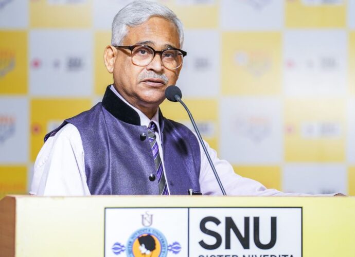 আধুনিক কর্মসংস্থানের দিশারি: মাইক্রোবায়োলজি ও বায়োটেকনোলজির ক্রমবর্ধমান দিগন্ত আধুনিক কর্মসংস্থানের দিশারি: মাইক্রোবায়োলজি ও বায়োটেকনোলজির ক্রমবর্ধমান দিগন্ত