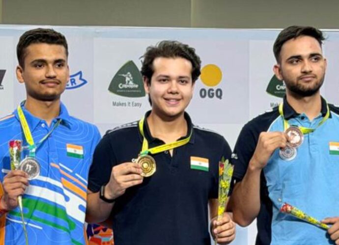 বিশ্বরেকর্ডকেও ছাপিয়ে গেলেন বাংলার আদ্রিয়ান: ভোপালে জাতীয় রেকর্ড গড়ে সোনা জয়
