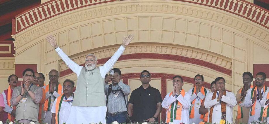 রবীন্দ্রজয়ন্তীতে ব্রিগেডে মেগা শপথ: মোদী-শাহের উপস্থিতিতে বাংলার নতুন সরকারের পথচলা শুরু