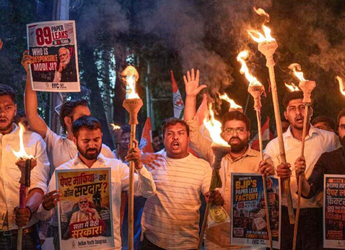 নিট-ইউজি ২০২৬: প্রশ্নফাঁসের নেপথ্যে ১০০ কোটির ‘পিরামিড’ চক্র, সিবিআই তদন্তে চাঞ্চল্যকর তথ্য