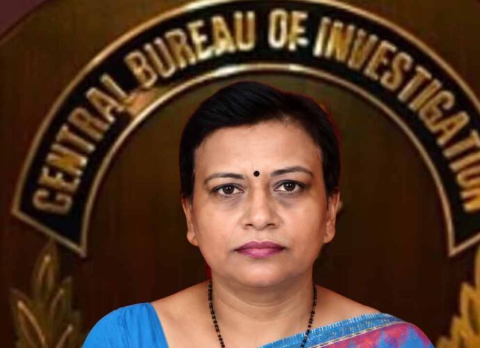 আরজি কর কাণ্ড: সিবিআইয়ের তদন্তকারী অফিসার সীমা পাহুয়াজাকেও কাঠগড়ায় তোলার দাবি সাংসদ অভিজিৎ গঙ্গোপাধ্যায়ের