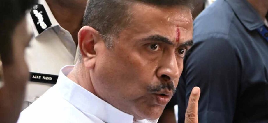 এক বছরের মধ্যে সংকল্পপত্রের প্রতিশ্রুতি পূরণ করব! উন্নয়নের কাজে অগ্রাধিকার উত্তরবঙ্গকে! শিলিগুড়িতে ঘোষণা মুখ্যমন্ত্রীর এক বছরের মধ্যে সংকল্পপত্রের প্রতিশ্রুতি পূরণ করব! উন্নয়নের কাজে অগ্রাধিকার উত্তরবঙ্গকে! শিলিগুড়িতে ঘোষণা মুখ্যমন্ত্রীর
