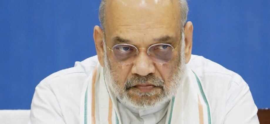 রাজ্যে অবৈধ অনুপ্রবেশকারী চিহ্নিতকরণ ও প্রত্যর্পণ প্রক্রিয়া শুরু: নবান্নে ঘোষণা মুখ্যমন্ত্রী শুভেন্দু অধিকারীর রাজ্যে অবৈধ অনুপ্রবেশকারী চিহ্নিতকরণ ও প্রত্যর্পণ প্রক্রিয়া শুরু: নবান্নে ঘোষণা মুখ্যমন্ত্রী শুভেন্দু অধিকারীর