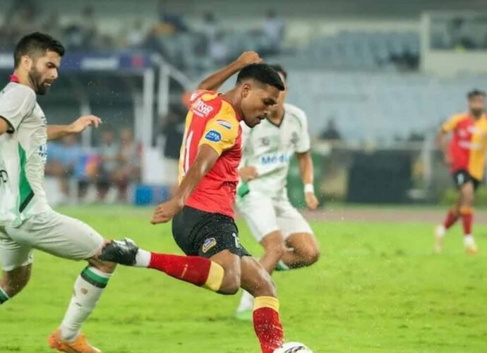 গোলপার্থক্যের রোমাঞ্চে ২২ বছর পর ভারতসেরা ইস্টবেঙ্গল: সবুজ-মেরুন শিবিরের কটাক্ষ ও প্রাক্তনদের চুলচেরা বিশ্লেষণ গোলপার্থক্যের রোমাঞ্চে ২২ বছর পর ভারতসেরা ইস্টবেঙ্গল: সবুজ-মেরুন শিবিরের কটাক্ষ ও প্রাক্তনদের চুলচেরা বিশ্লেষণ