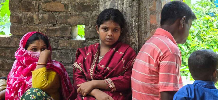 তৃণমূল উধাও, সক্রিয় পুলিশ! রাজ্যে পালাবদল হতেই ছ’মাস আগের ছবি আমূল বদলে গেল বাংলাদেশ সীমান্তের হাকিমপুরে