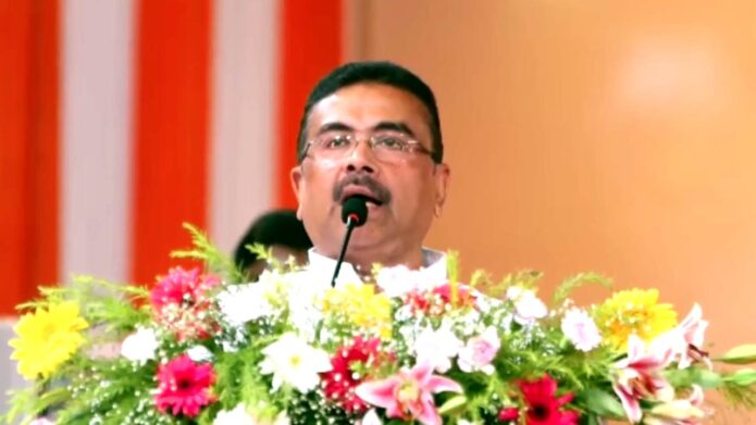 হাসপাতালে ডাক্তারবাবু আছেন? আছে রেফার-রোগ? দালালচক্র? ‘চোখ’ বসাচ্ছে স্বাস্থ্যভবন! চালু হচ্ছে লাইভ মনিটরিং: শুভেন্দু